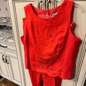 Stylish Red Women's Cropped Pants & Top Set